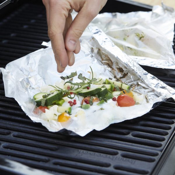 BBQ - alles verpakt? Ja hoor: in houtpapier, bakjes, sousvide, zoutkorst, brood, ...
